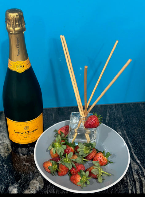 Champagne & Strawberries Diffuser & Reeds